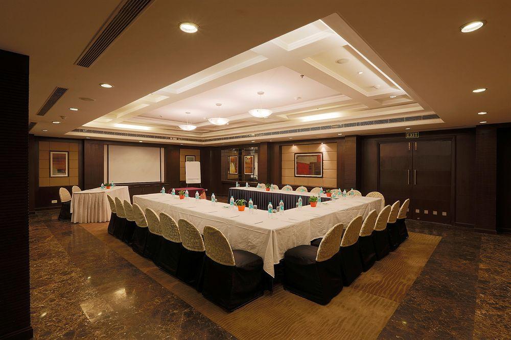 Hotel Townhouse 517 La Sapphire Near Delhi Airport Nueva Delhi Exterior foto