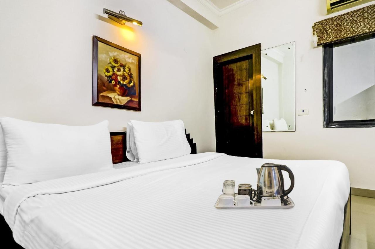 Hotel Townhouse 517 La Sapphire Near Delhi Airport Nueva Delhi Exterior foto