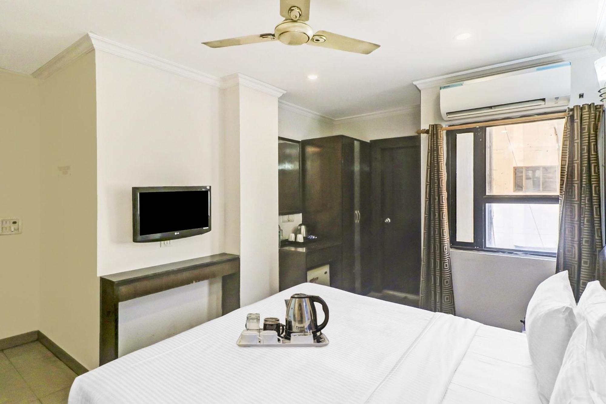 Hotel Townhouse 517 La Sapphire Near Delhi Airport Nueva Delhi Exterior foto