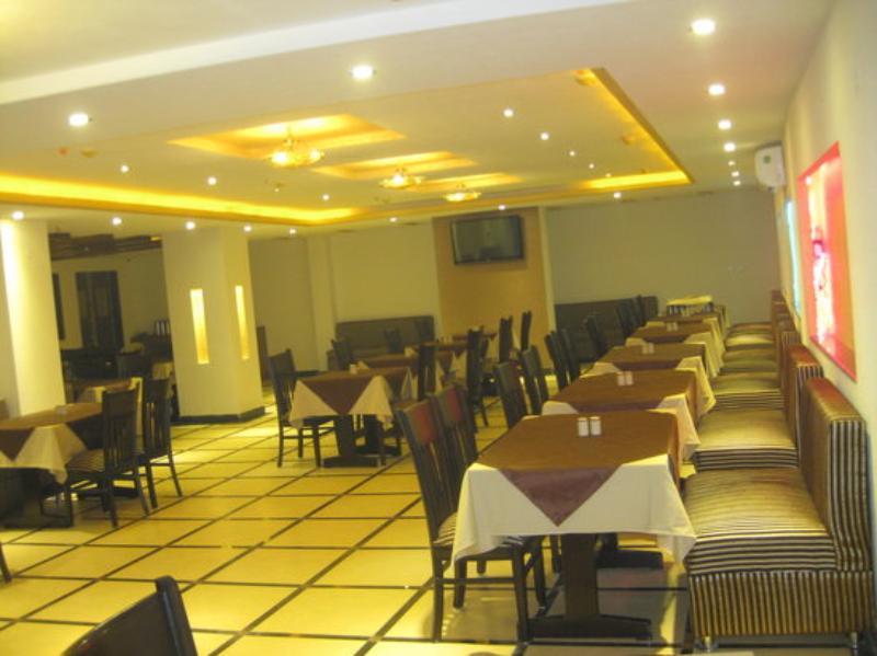 Hotel Townhouse 517 La Sapphire Near Delhi Airport Nueva Delhi Exterior foto