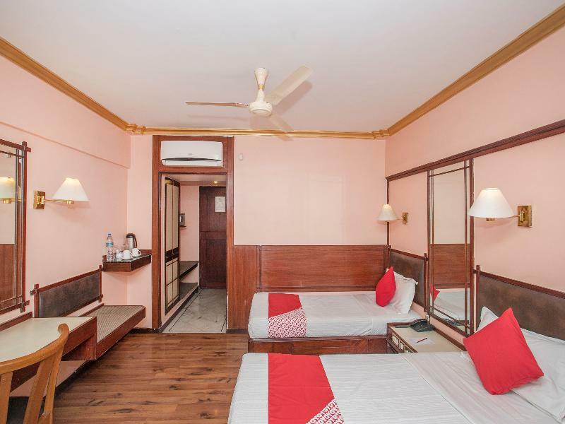 Hotel Townhouse 517 La Sapphire Near Delhi Airport Nueva Delhi Exterior foto
